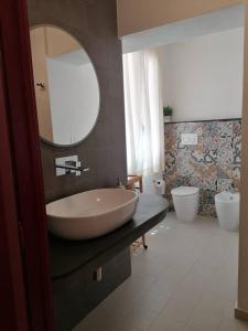 Koupelna v ubytování CASA VERDINA, nel cuore di Alghero