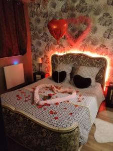 Fotografie z fotogalerie ubytování Romantisme et glamour avec spa ,jardin proche zénith v Dijonu + 27 fotografií