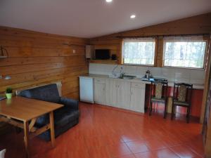 Photo de la galerie de l'établissement Ośrodek Wypoczynkowy Jaszczurka, à Ocypel 72 autres photos