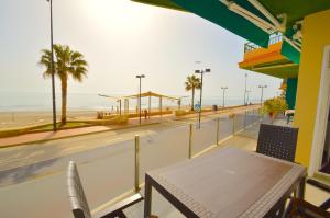 A general sea view or a sea view taken from Az apartmant