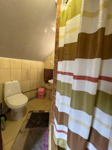 Ванная комната в Джинджура
