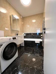 Φωτογραφία από το άλμπουμ του Apartment Robotnícka - 2 bathrooms, 2 bedrooms στη Μπάνσκα Μπίστριτσα