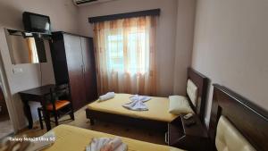 Postel nebo postele na pokoji v ubytování Hotel Brace + 36 fotografií
