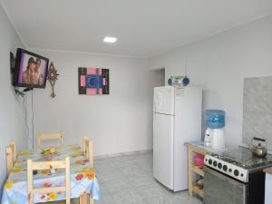 Η κουζίνα ή μικρή κουζίνα στο DelSur