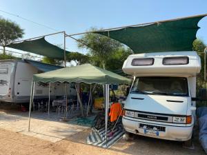 兰佩杜萨Villaggio La Roccia camping的相册照片