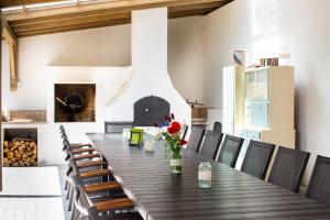 Posedenie v ubytovaní Deres Apartmanház + 37 fotografií