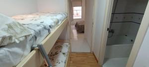 Postel nebo postele na pokoji v ubytování Apartamento Cala Montero I