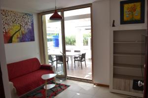 A seating area at Il Terrazzo 40 metri dal mare