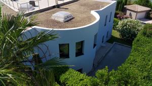 Vonkajšia záhrada v ubytovaní Grande Villa 350 M2, piscine chauffée vue mer et collines, CAVALAIRE sur mer, 10 personnes