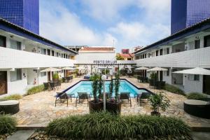 Bazén v ubytování Hotel Pousada Porto da Lua nebo v jeho okolí