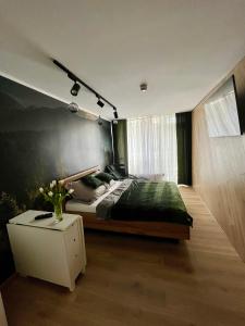 Postel nebo postele na pokoji v ubytování Ustroń Jaszowiec Apartament Basia