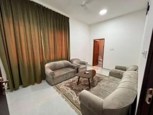 Ruang duduk di Red-3 - New Salalah