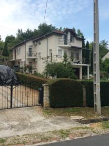 The building in which Az apartmant is located