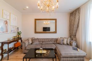 Posezení v ubytování E. D. Angel Wing Apartment