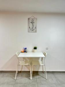 Gallery image of Beautiful design Studio in Rishon LeẔiyyon