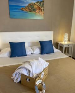 เตียงในห้องที่ B&B La Torre