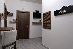 TV a/nebo společenská místnost v ubytování B&B Ospedale Pescara