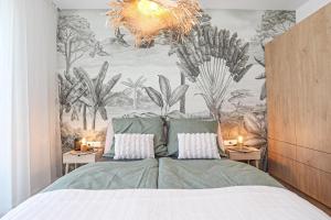 Posteľ alebo postele v izbe v ubytovaní Platán Beach Apartman with lakeview