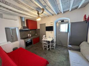 Kuchyňa alebo kuchynka v ubytovaní Naoussa Center Home + 9 fotografií