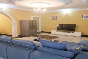 Istumisnurk majutusasutuses A Stunning 3 Bedroom Apartment in Okitipupa -6 ppl