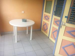 Fotografie z fotogalerie ubytování Studio à 400m de la plage Pointe Marin v destinaci Sainte-Anne