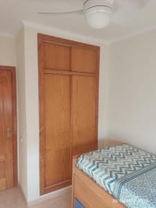 Cama o camas de una habitación en Apartamento VILLA INÉS parking y wifi gratis