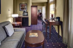 Imagen de la galería de Courtyard Kansas City Country Club Plaza, en Kansas City 22 fotos más