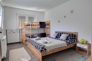 Fotografia z galérie ubytovania Apartmani ZRILIĆ v destinácii Delnice