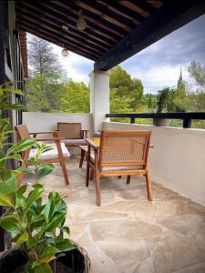 Zdjęcie z galerii obiektu Villa avec piscine au calme w mieście Seillans
