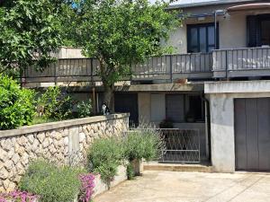 Mynd úr myndasafni af Tiny House for 2 Hreljin Bakar í Hreljin