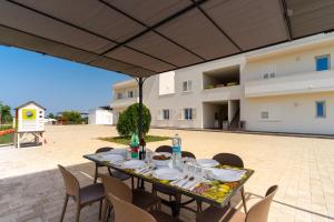 A balcony or terrace at Le scuderie 1