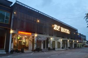 a building with a sign that reads hotel at JQ BL Hotel, Ipoh in Ipoh