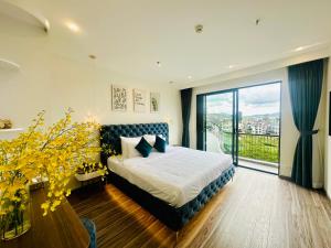 Llit o llits en una habitació de Memory Inn - Valley View