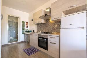 Gallery image of Endless Summer Apartment in Isola Rossa