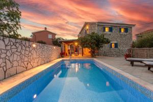 Πισίνα στο ή κοντά στο Villa Galovic