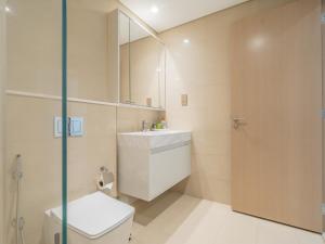 Fotografie z fotogalerie ubytování Downtown Decadence : A 1BR Urban Sanctuary v Dubaji