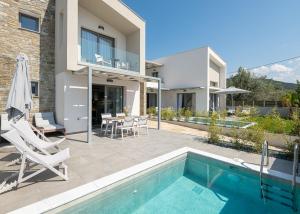 Bazén v ubytování Yuka Villas Collection nebo v jeho okolí