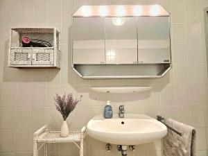 Koupelna v ubytování Ferienwohnung Rodder Maar + 12 fotografií