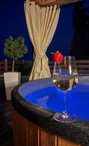 Nápoje v ubytování Dom na Zielonym Wzgórzu z własną Sauną i Jacuzzi