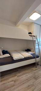 Posteľ alebo postele v izbe v ubytovaní Luxury Apartment near the beach with Private Pool -Exclusive Use + 16 fotografií
