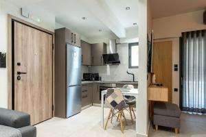 Minimal Art Studio, Patra (updated prices 2026) - Private Art Studio Apartment