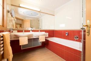 Kúpeľňa v ubytovaní Hotel Silberberger - Wildschönau