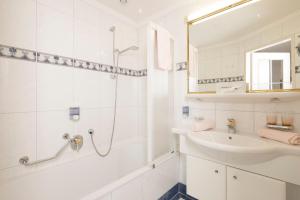 Kúpeľňa v ubytovaní Hotel Silberberger - Wildschönau