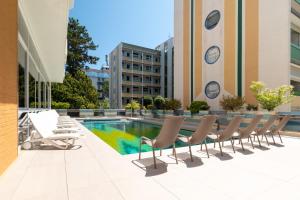 Bazén v ubytování Continental B&B City Hotel nebo v jeho okolí