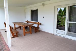 Balkón nebo terasa v ubytování Nóra apartman