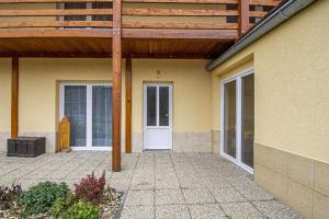 Budova, v ktorej sa apartmán nachádza