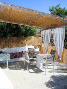 Patio nebo venkovní prostory v ubytování Volcano View Nisyros