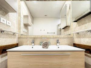 Bagno di Maison Caraibes beach front on Orient Bay with 2 big pools