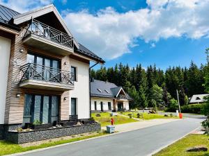 Budova, v ktorej sa apartmán nachádza