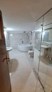 Koupelna v ubytování Antalya deniz manzaralı jakuzili KRAL dairesi